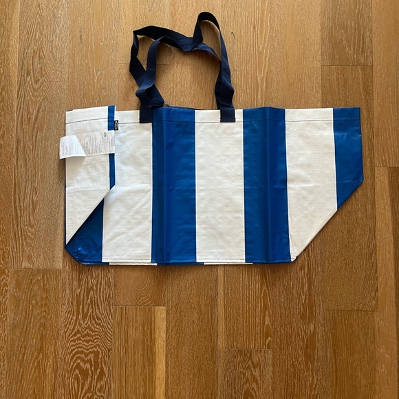 IKEA Blue and White Shopping Bag - Picture 2 of 4